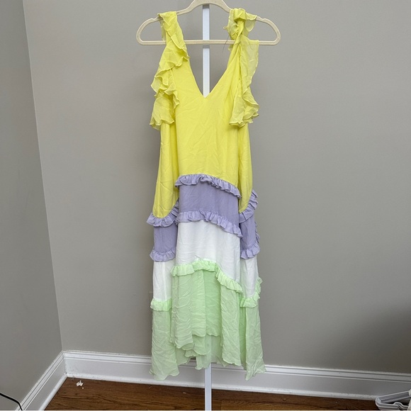 TJREE FLOOR
Limelight Dress SIZE S - Picture 3 of 7